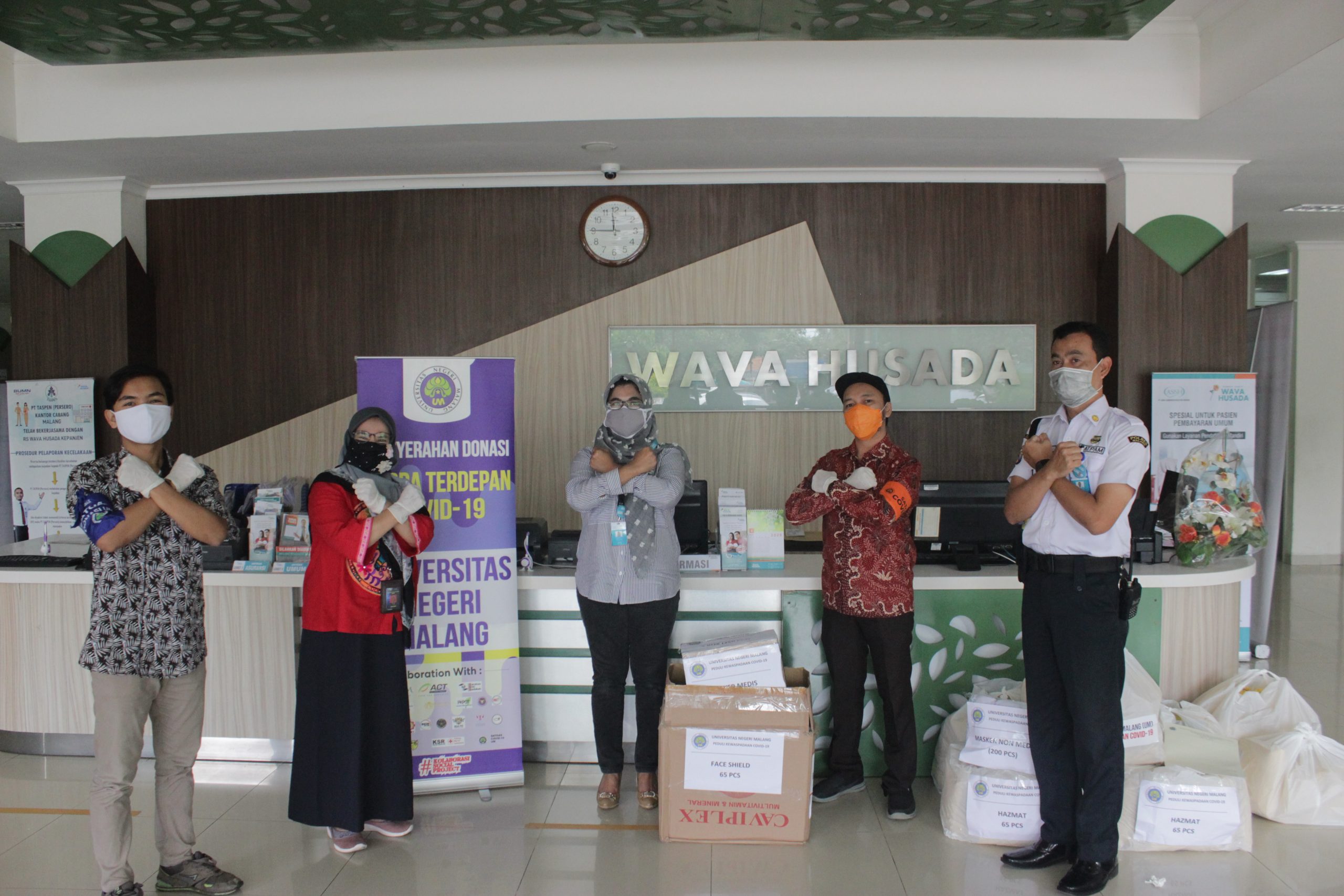 Pers Release UM Distribusikan Donasi APD ke Rumah Sakit dan Klinik di Jawa Timur Gerakan Peduli Garda Terdepan Covid-19