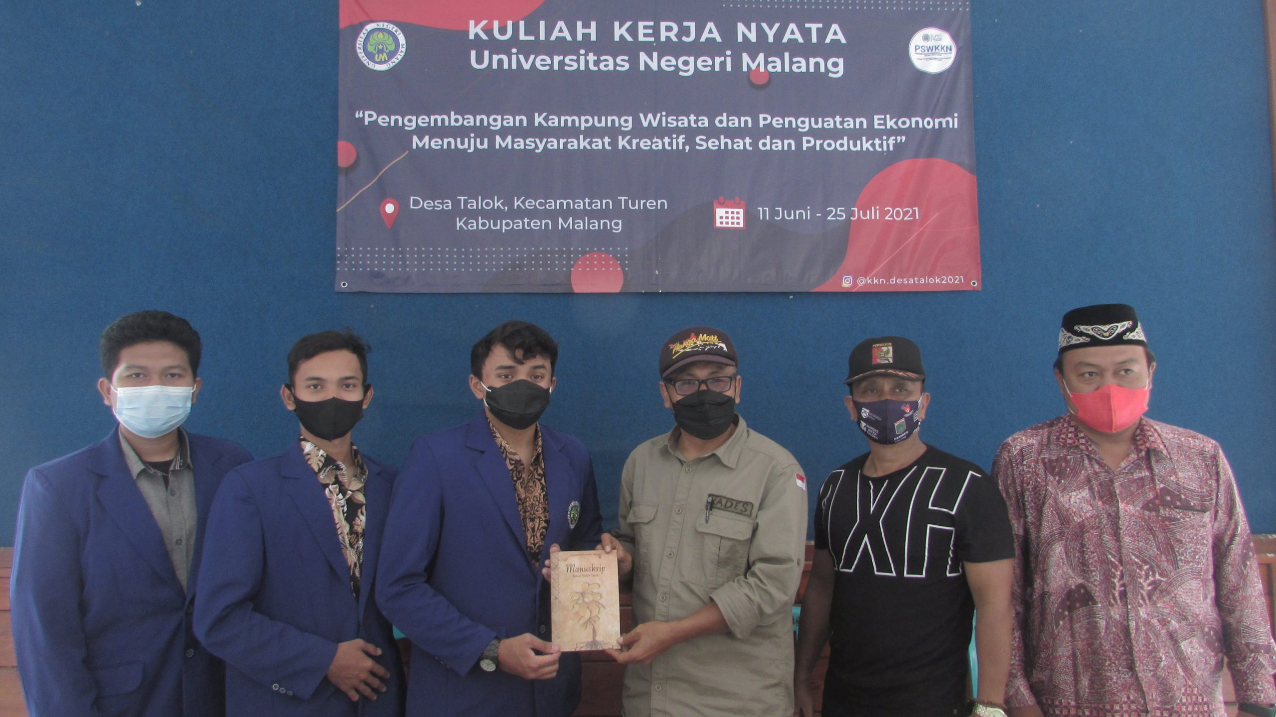 KKN UM Berhasil Menerbitkan Manuskrip Sejarah Desa Talok Sebagai Pedoman Sejarah Desa