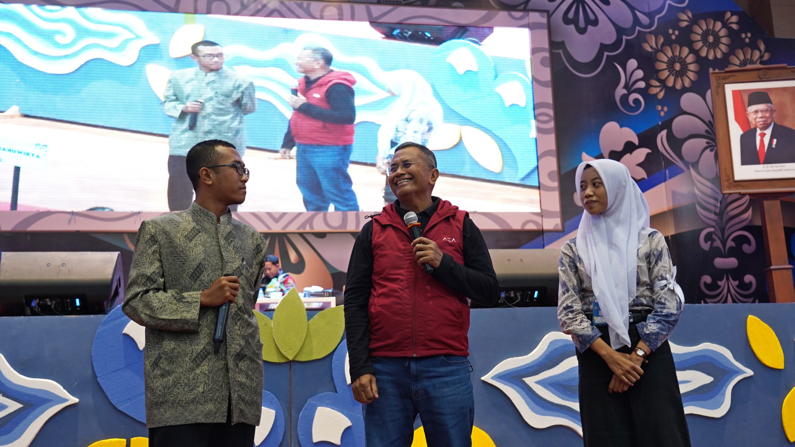PKKMB UM 2023 Day 2: Dahlan Iskan Pesankan Hidup Sehat bagi Mahasiswa