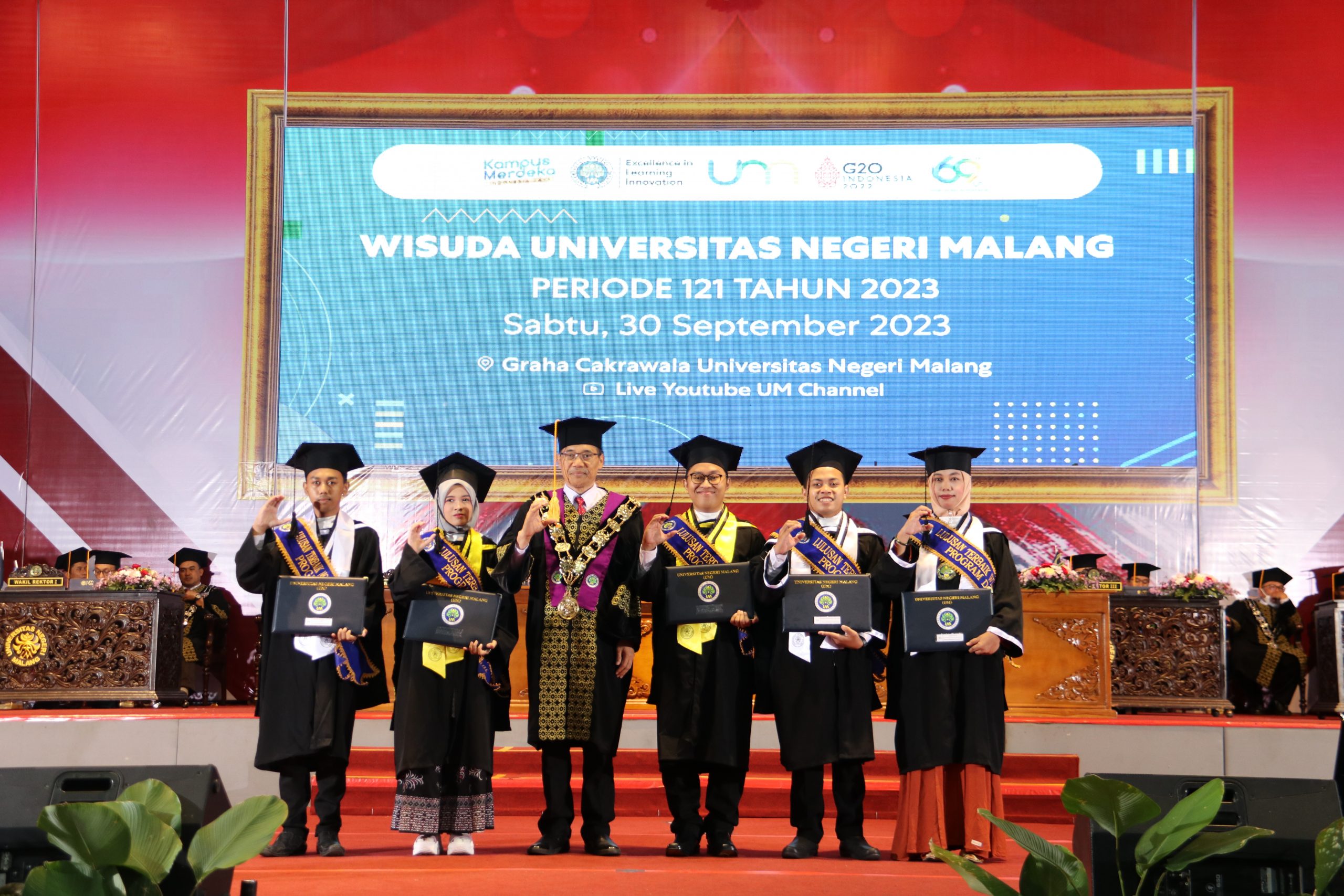 Wisuda 121 Tak Lagi Dibatasi 1000 Wisudawan, UM Diharap Mampu Terapkan Konsep Belajar untuk Belajar