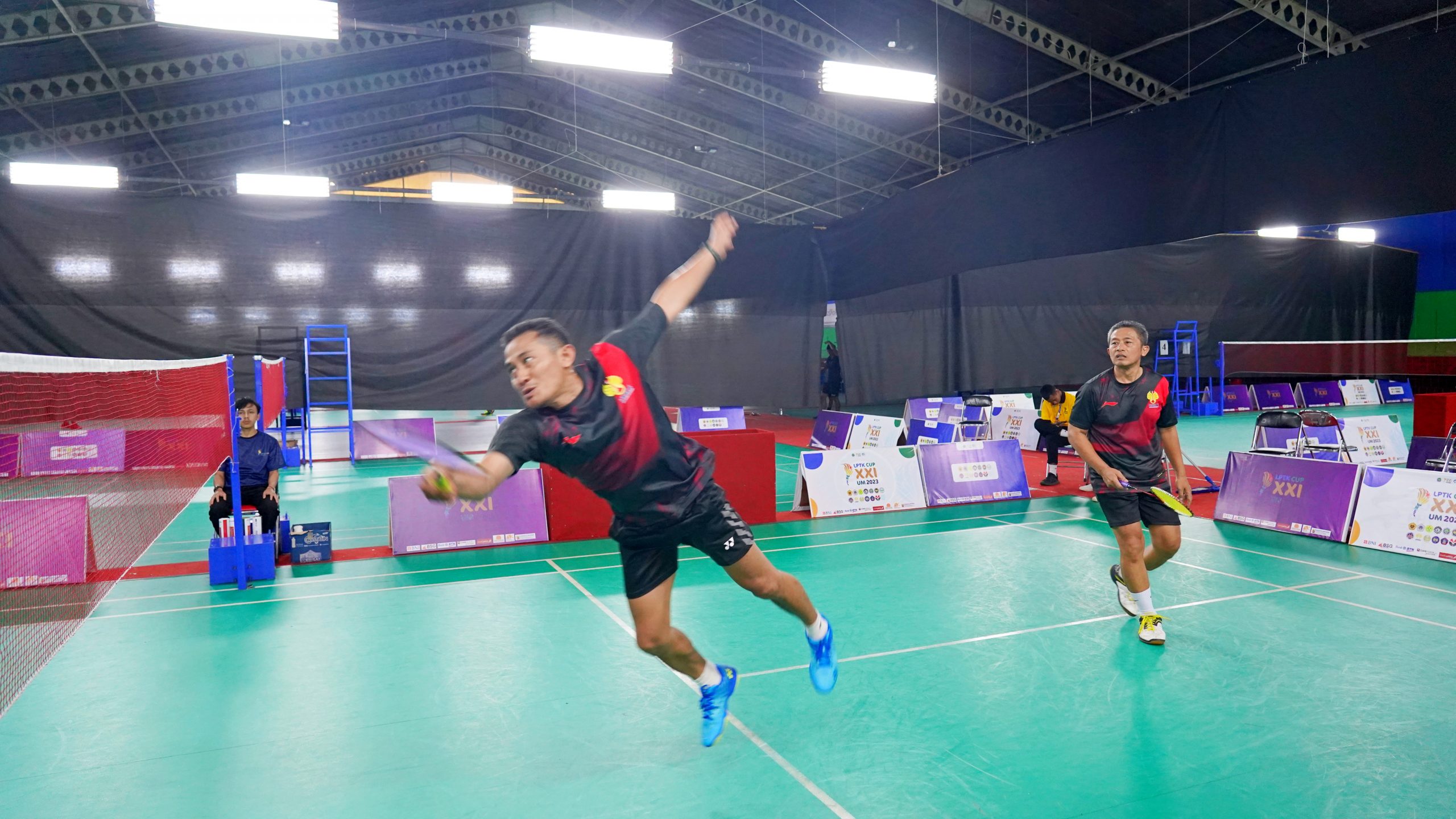 Hasil Final Bulutangkis Kategori Perorangan: UNS, UNNES, dan UNY sebagai Jawara LPTK CUP XXI