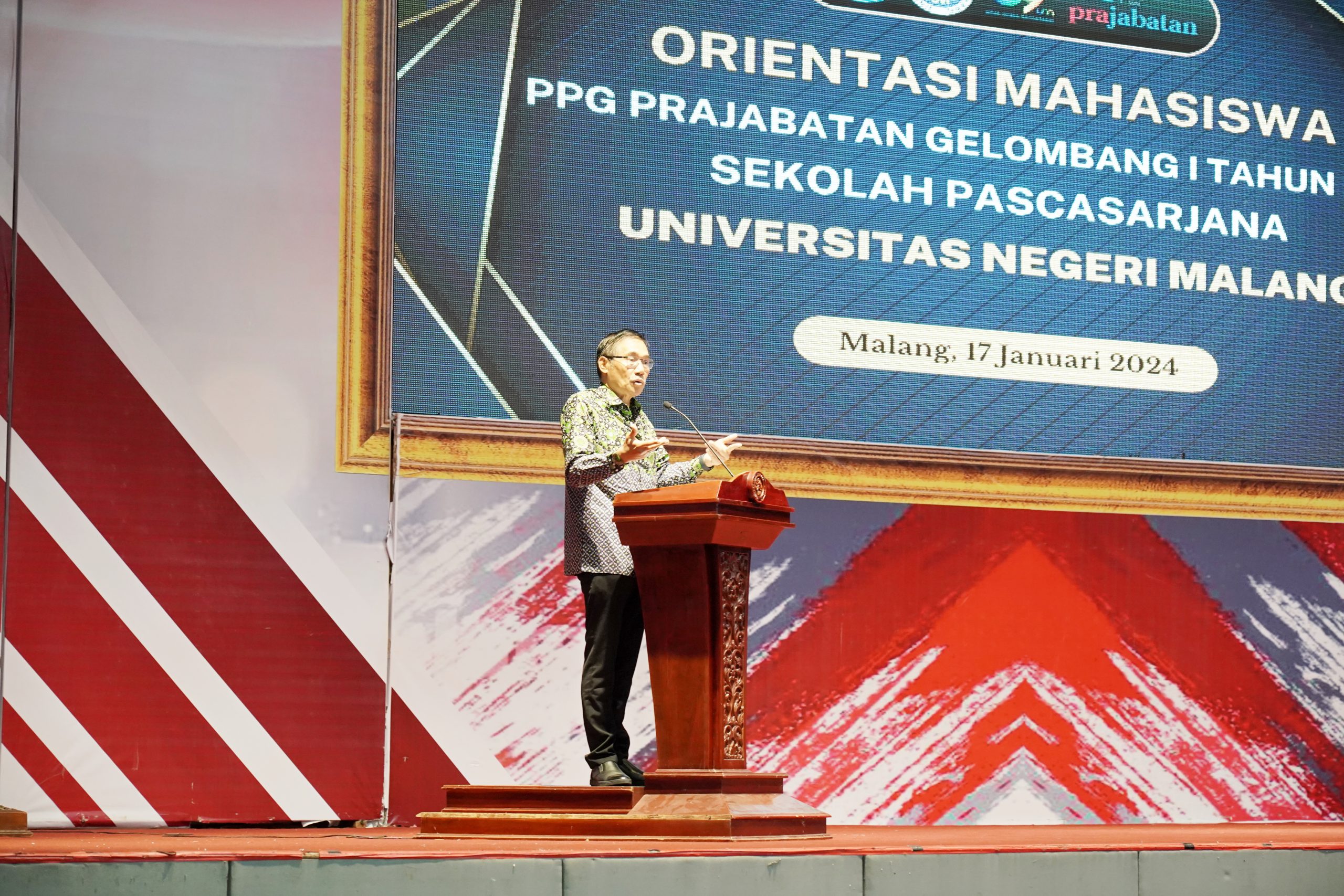 Unsur Pendidikan dan Skill Menulis Ditekankan Dalam Membangun Guru Profesional