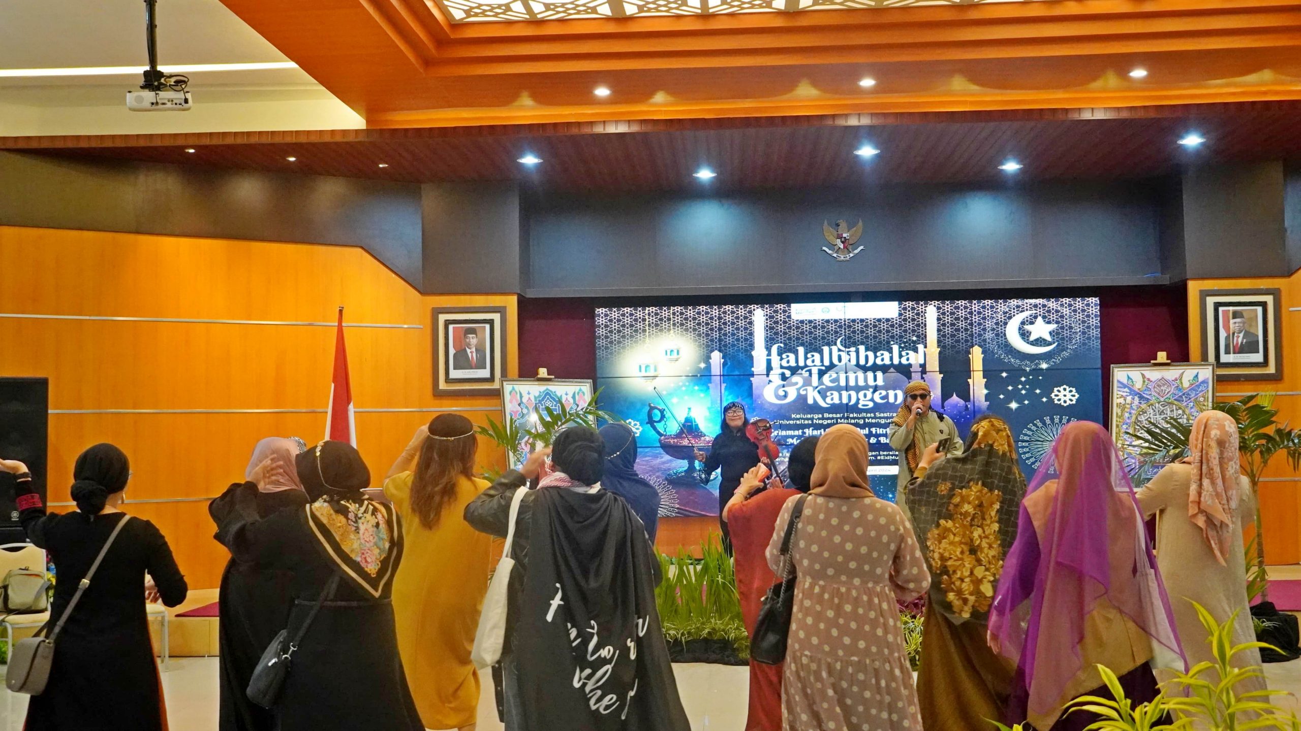 Halal Bi Halal Fakultas Sastra UM Hadirkan Konsep Nuansa Arab