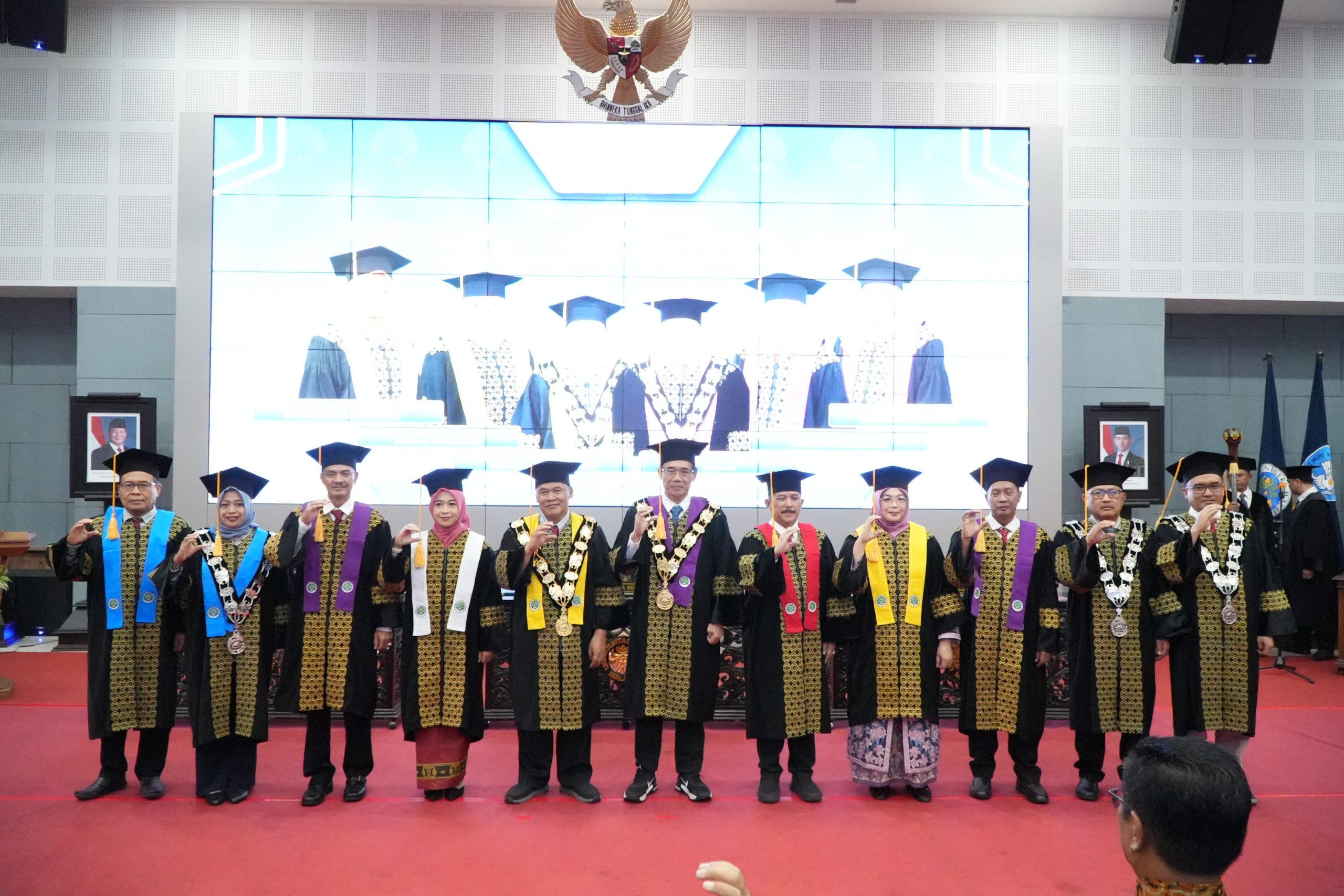 Kukuhkan Guru Besar, UM Tegaskan Komitmen Cetak Pendidik Unggul