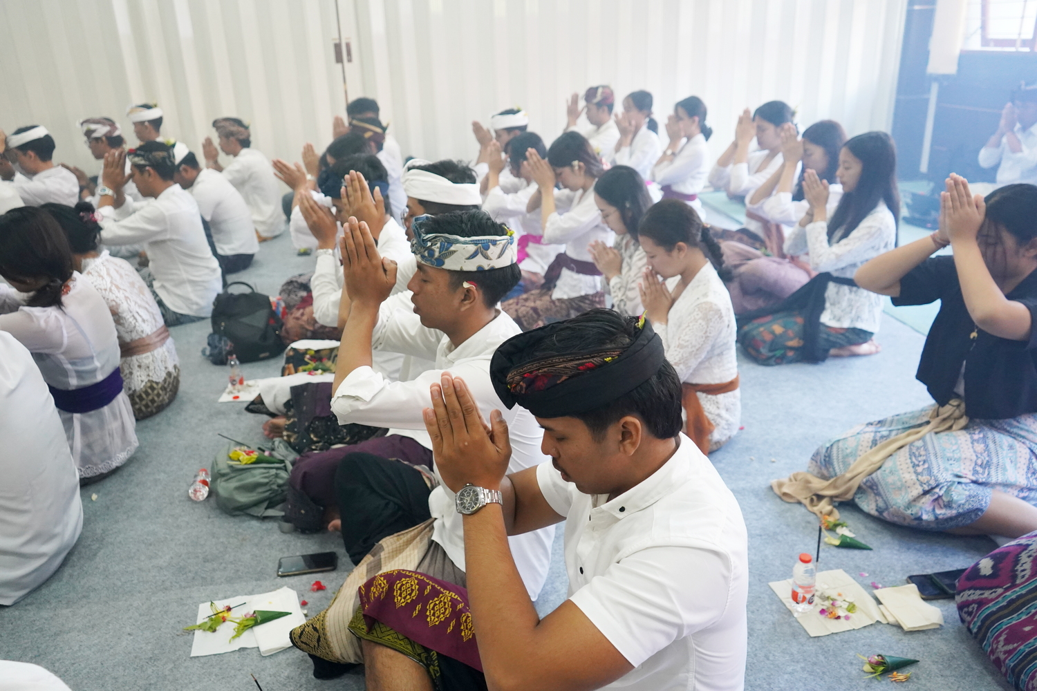 Refleksi Akhir Tahun UM: Aktualisasi Nilai Karma Yoga untuk Masa Depan Lebih Baik
