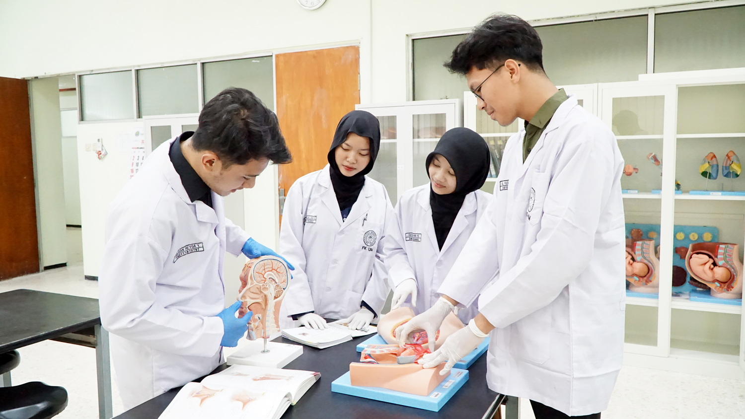 Pendekatan SPICES: FK UM Cetak Dokter Unggul Berbasis Komunitas dan Problem-solving