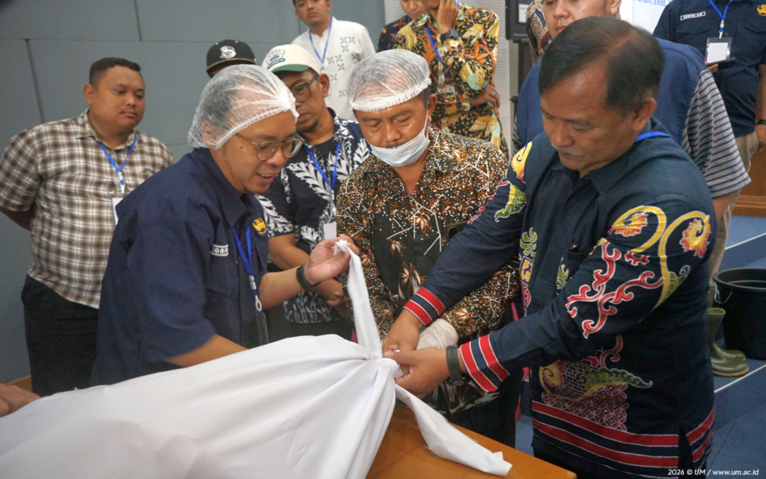Dari Teori ke Praktik, KORPRI UM Dilatih Urus Jenazah